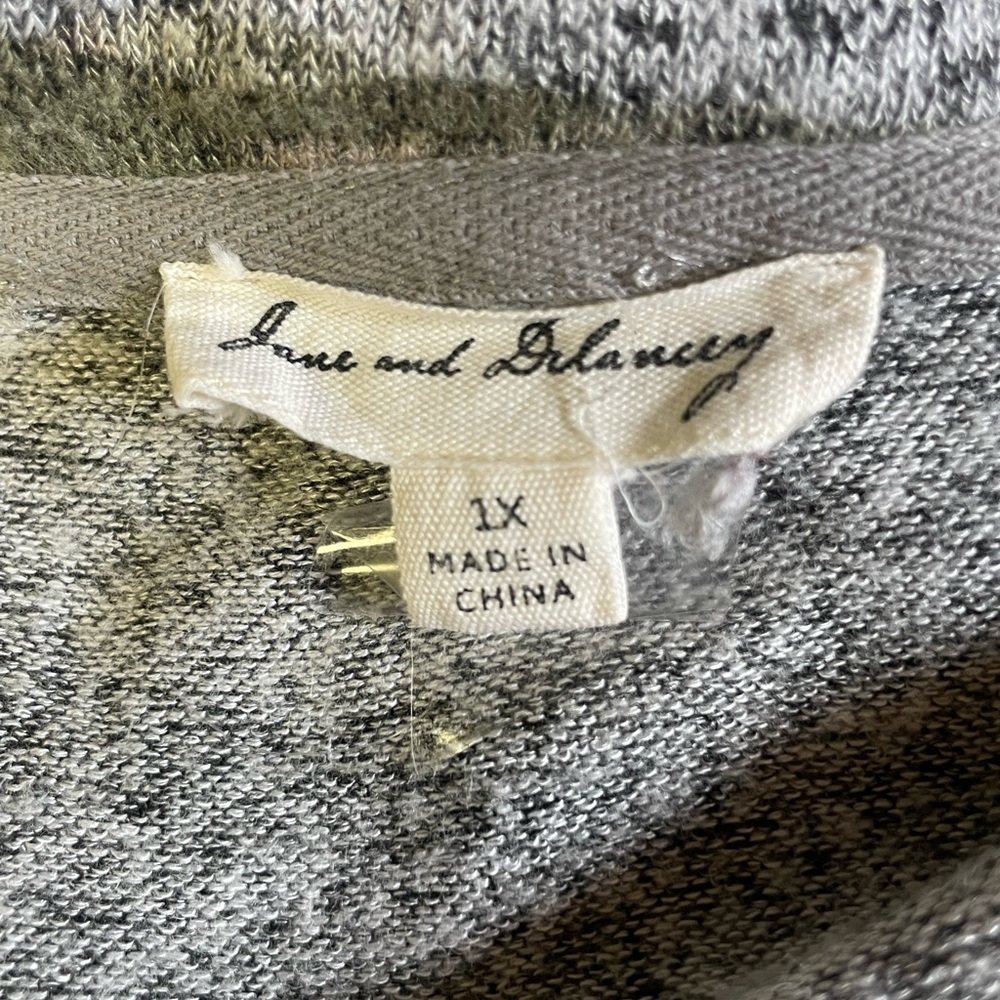 Jane and Delancey Top SZ - 1X - Picture 4 of 5